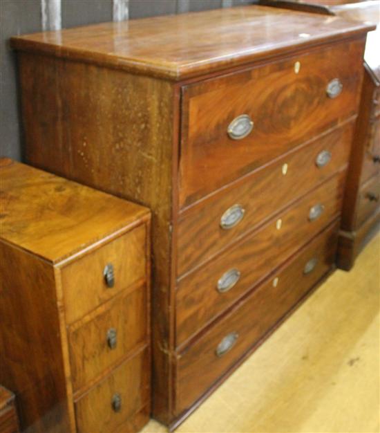 Mahogany secretaire chest(-)